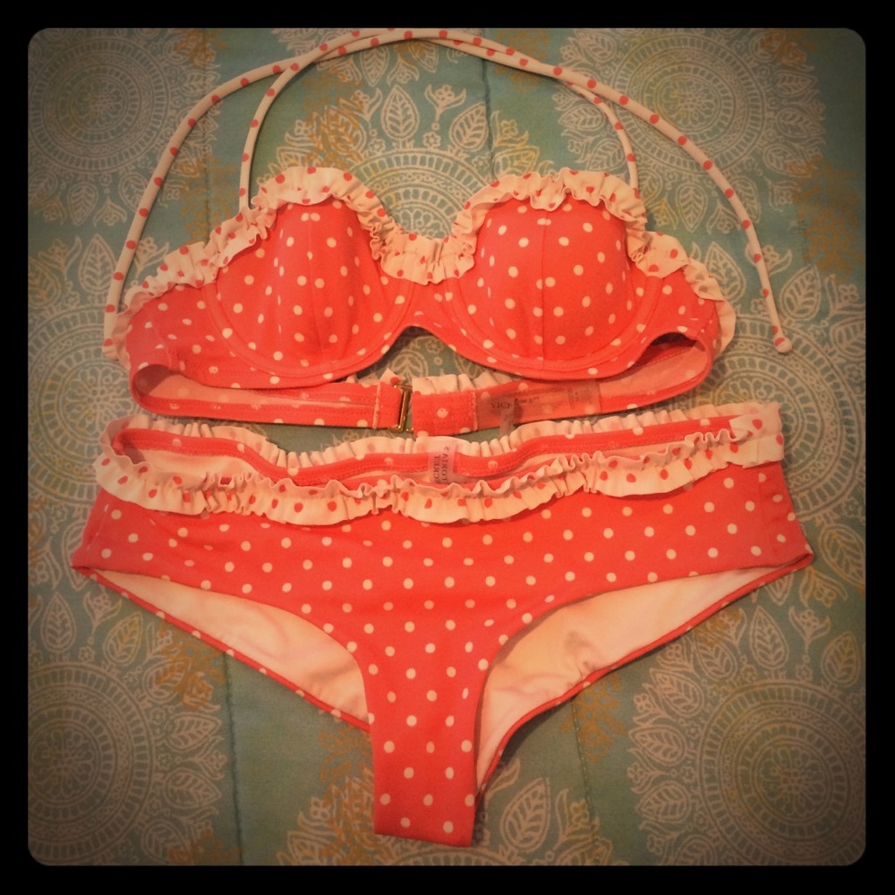 🎉Sale🎉Victoria's Secret peach polka dot bikini